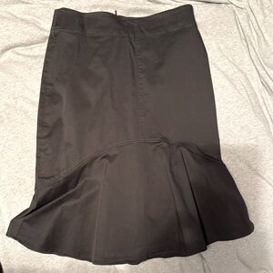 Ellen Tracy Black Trumpet-Hem Midi Skirt | Size 6
